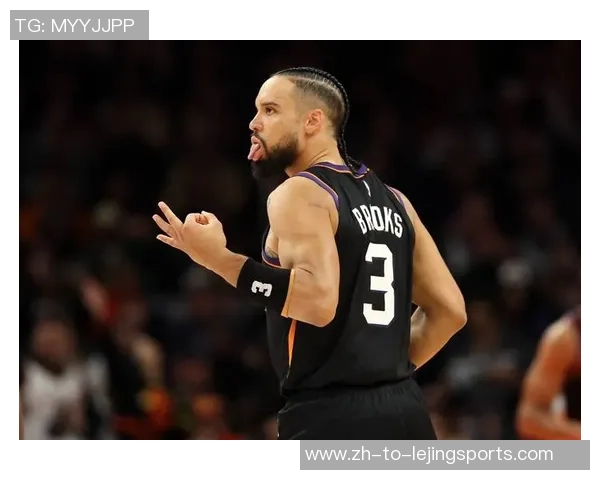 布克：客场获问候赞波特兰球迷，反思崩盘称狄龙可改动球队